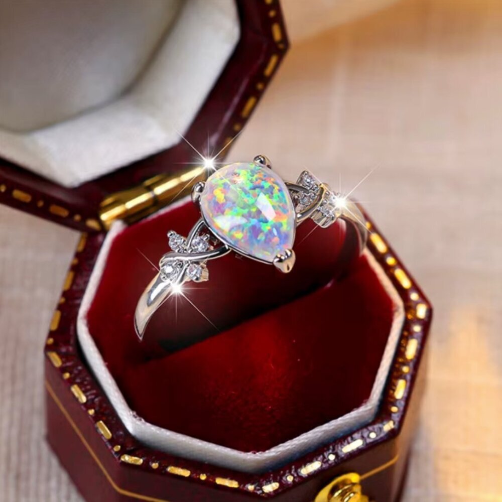 NEW 18k White Gold White Fire Opal Diamond Ring Tear Drop Ring Pear Cut Opal - Picture 3 of 4